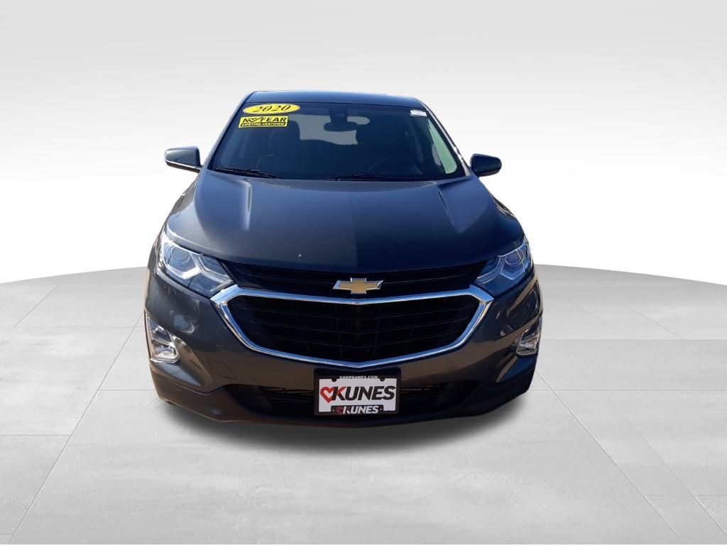 2020 Chevrolet Equinox LT photo 2