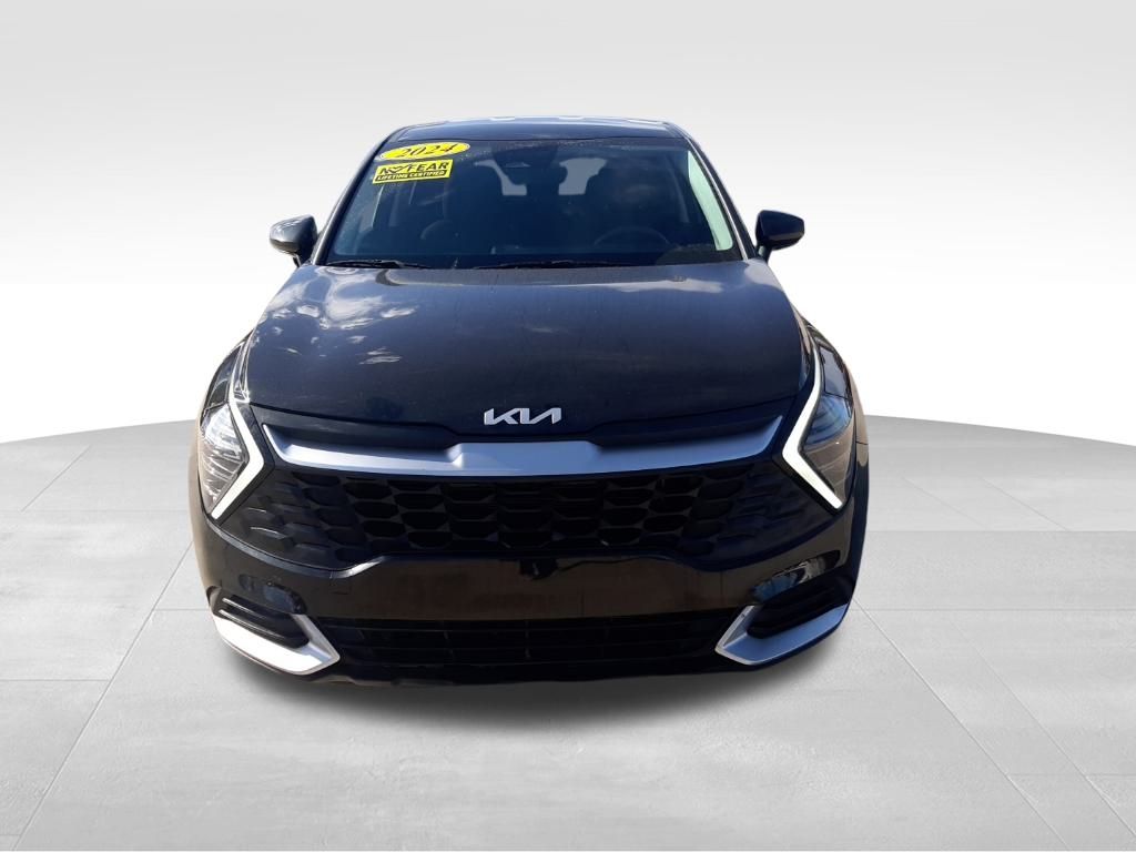 2024 Kia Sportage LX photo 2