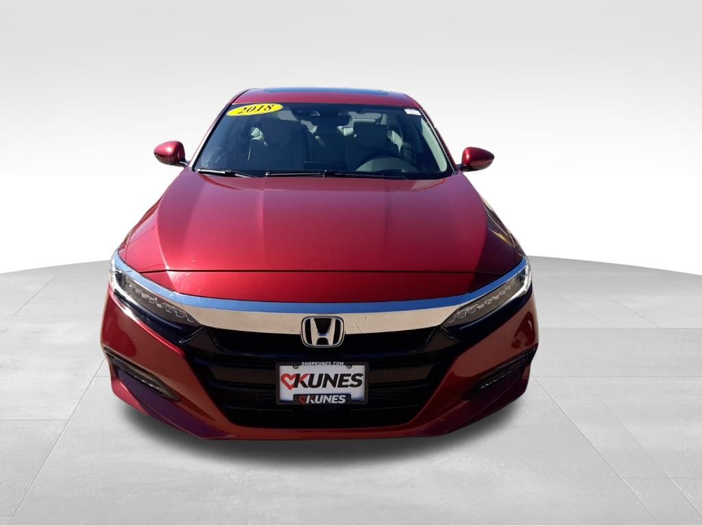 2018 Honda Accord Touring 2.0T photo 2