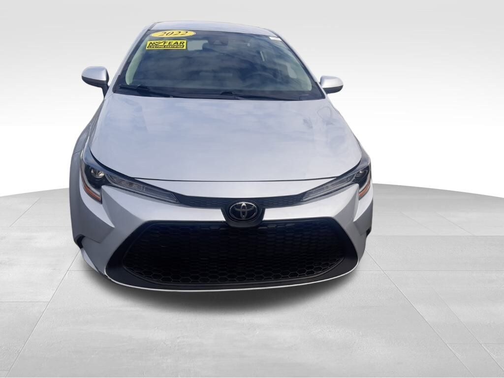 Used 2022 Toyota Corolla LE Sedan
