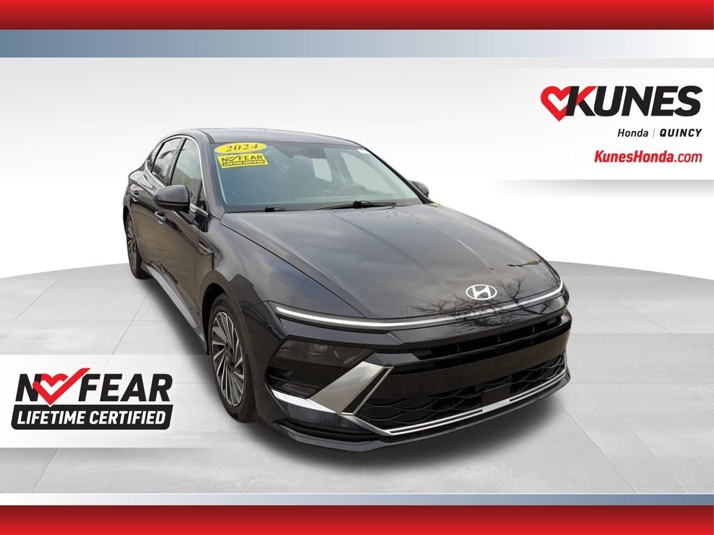 Used 2024 Hyundai Sonata Hybrid SEL Sedan