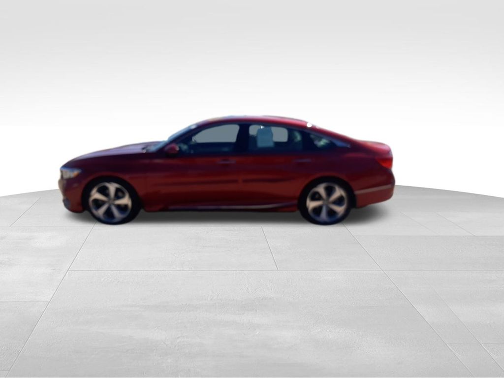 2018 Honda Accord Touring 2.0T photo 4