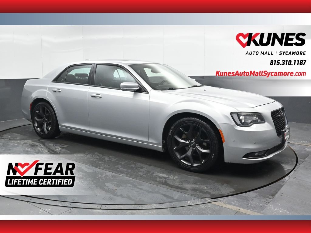 2021 Chrysler 300 S's photo