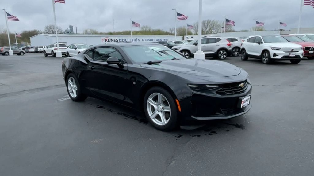 Used 2020 Chevrolet Camaro 1LT with VIN 1G1FA1RS0L0112893 for sale in Sycamore, IL