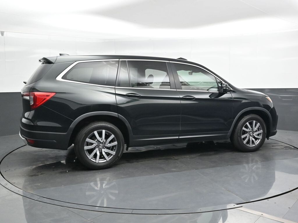 Used 2019 Honda Pilot EX-L w/Navigation and Rear Entertainment System SUV