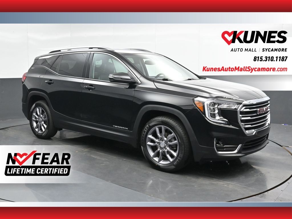 2024 GMC Terrain SLT's photo