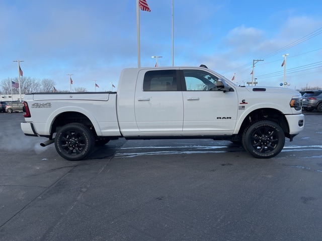 Used 2022 RAM Ram 2500 Pickup Laramie Limited with VIN 3C6UR5TL1NG103495 for sale in Sycamore, IL