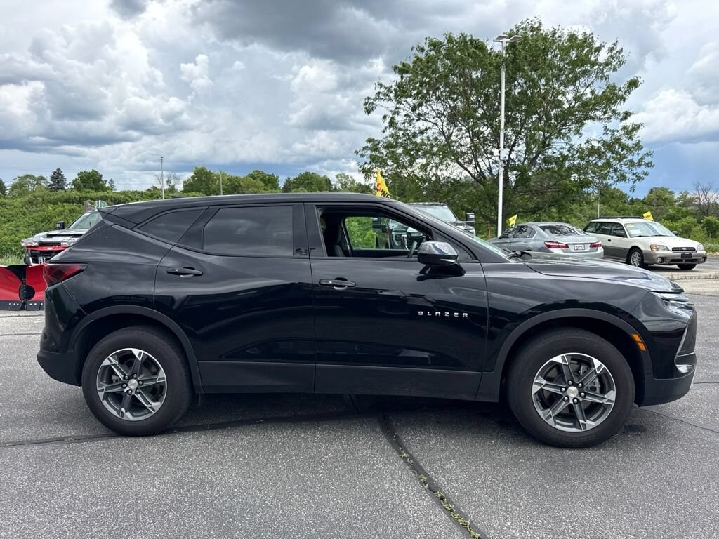 Used 2025 Chevrolet Blazer 2LT SUV