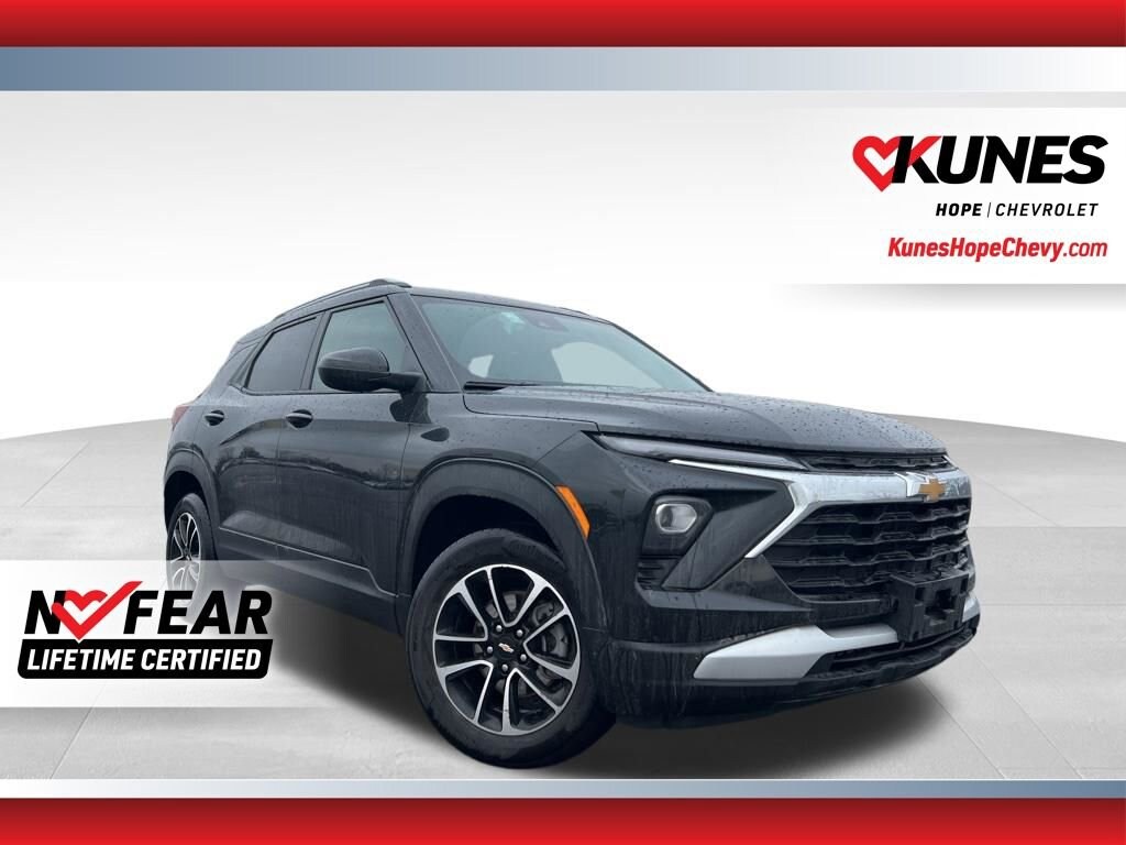 Used 2025 Chevrolet Trailblazer LT SUV