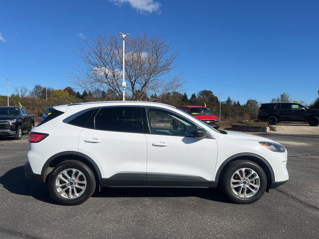 Used 2022 Ford Escape SE SUV
