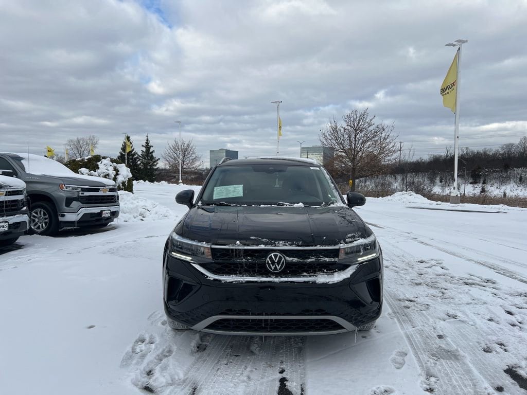 Used 2024 Volkswagen Taos SE