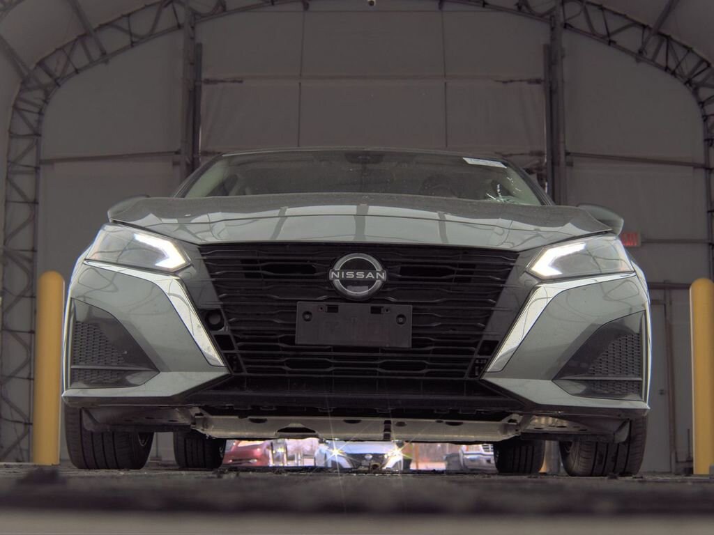 Used 2024 Nissan Altima 2.5 SV