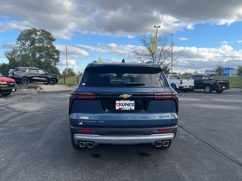 New 2026 Chevrolet Traverse LT SUV