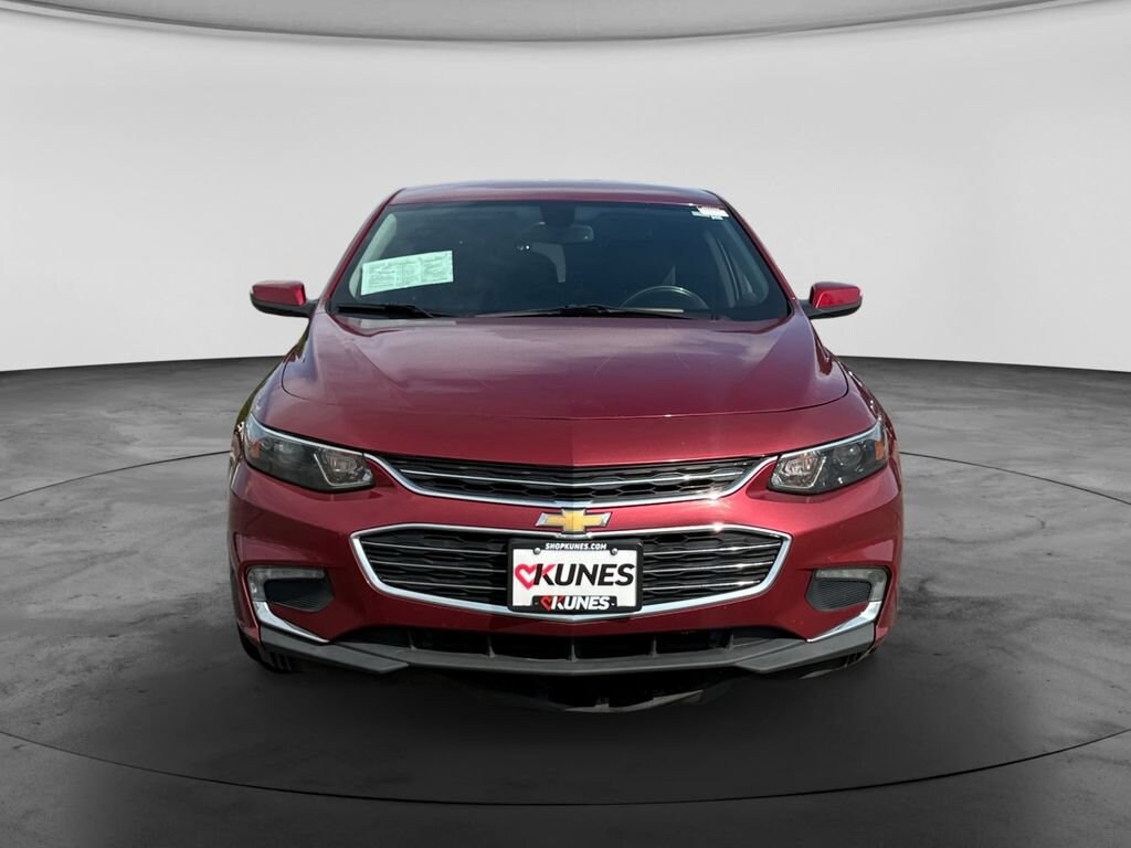 Used 2017 Chevrolet Malibu LT Car