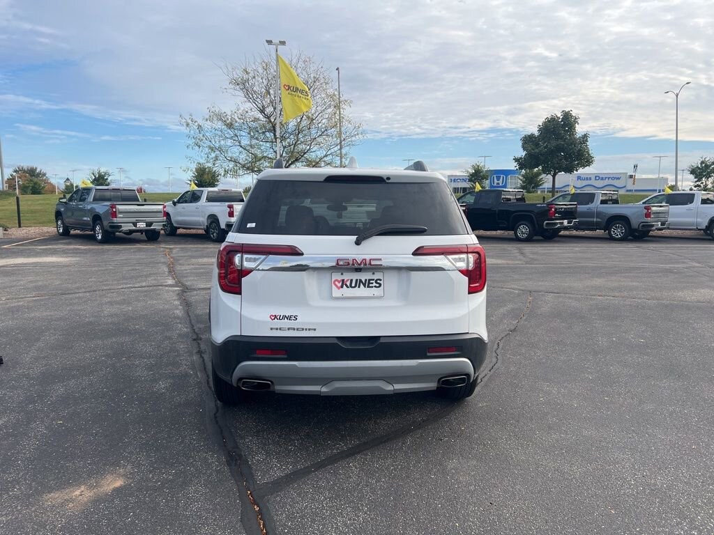 Used 2023 GMC Acadia SLT SUV