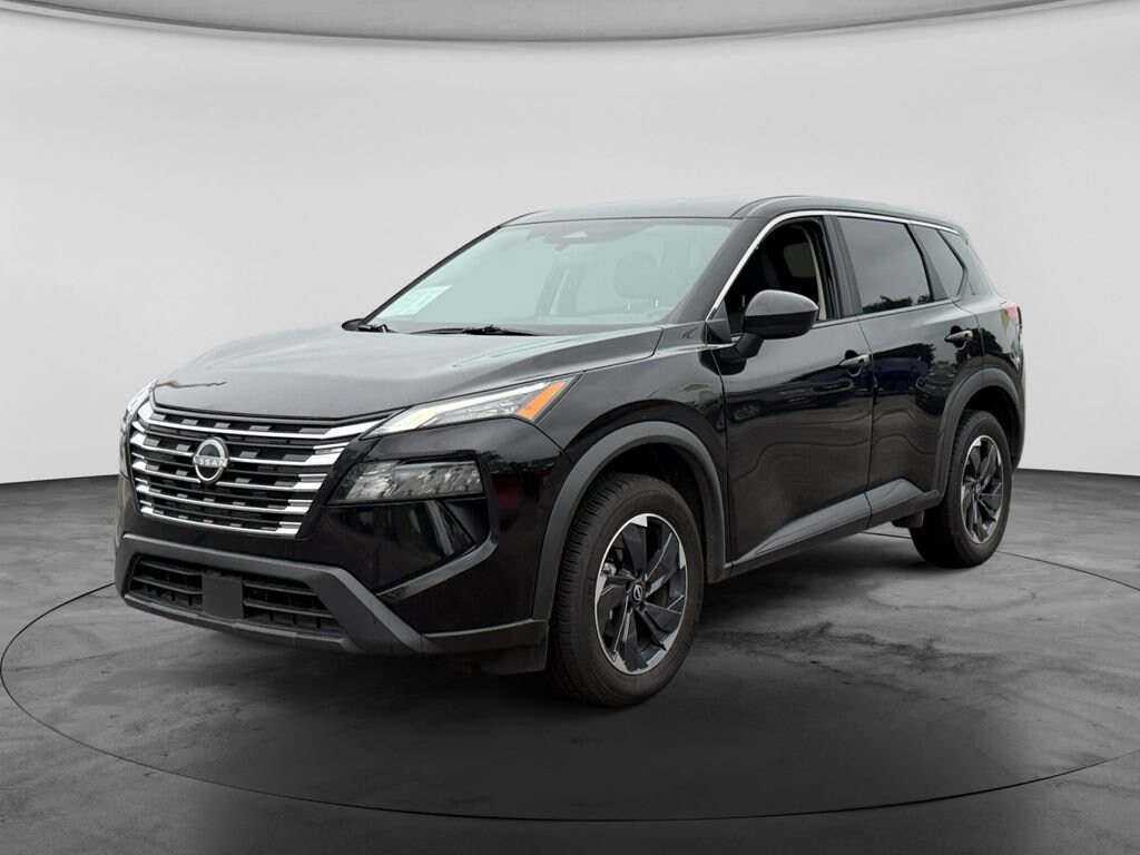 Used 2025 Nissan Rogue SV