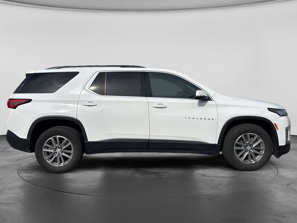 Used 2023 Chevrolet Traverse LT Cloth SUV