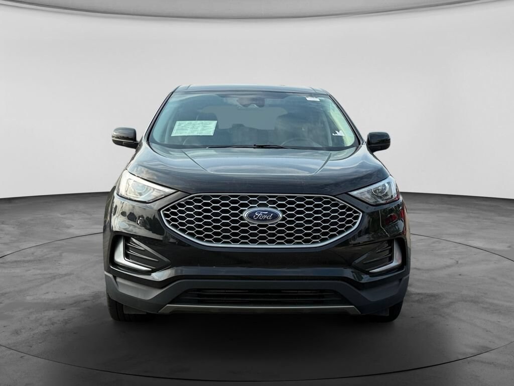 Used 2024 Ford Edge SEL