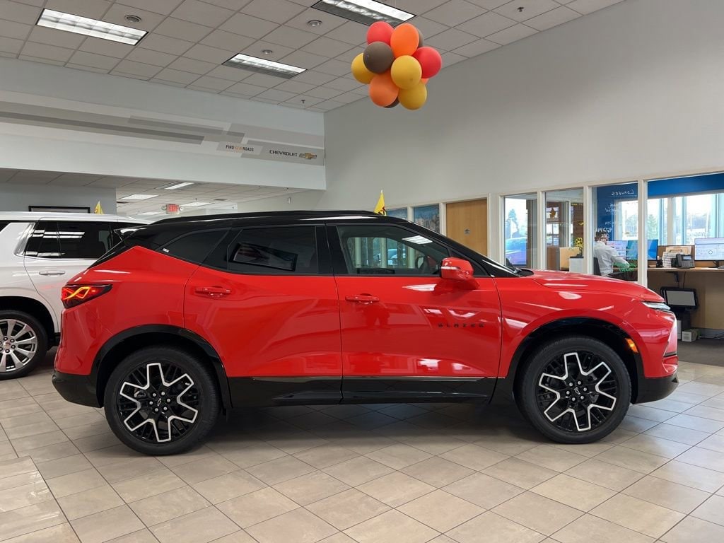 New 2025 Chevrolet Blazer RS SUV