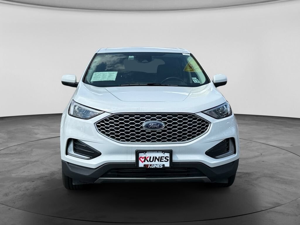 Used 2024 Ford Edge SEL