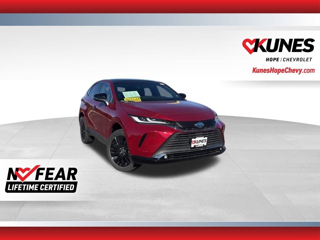 Used 2023 Toyota Venza LE