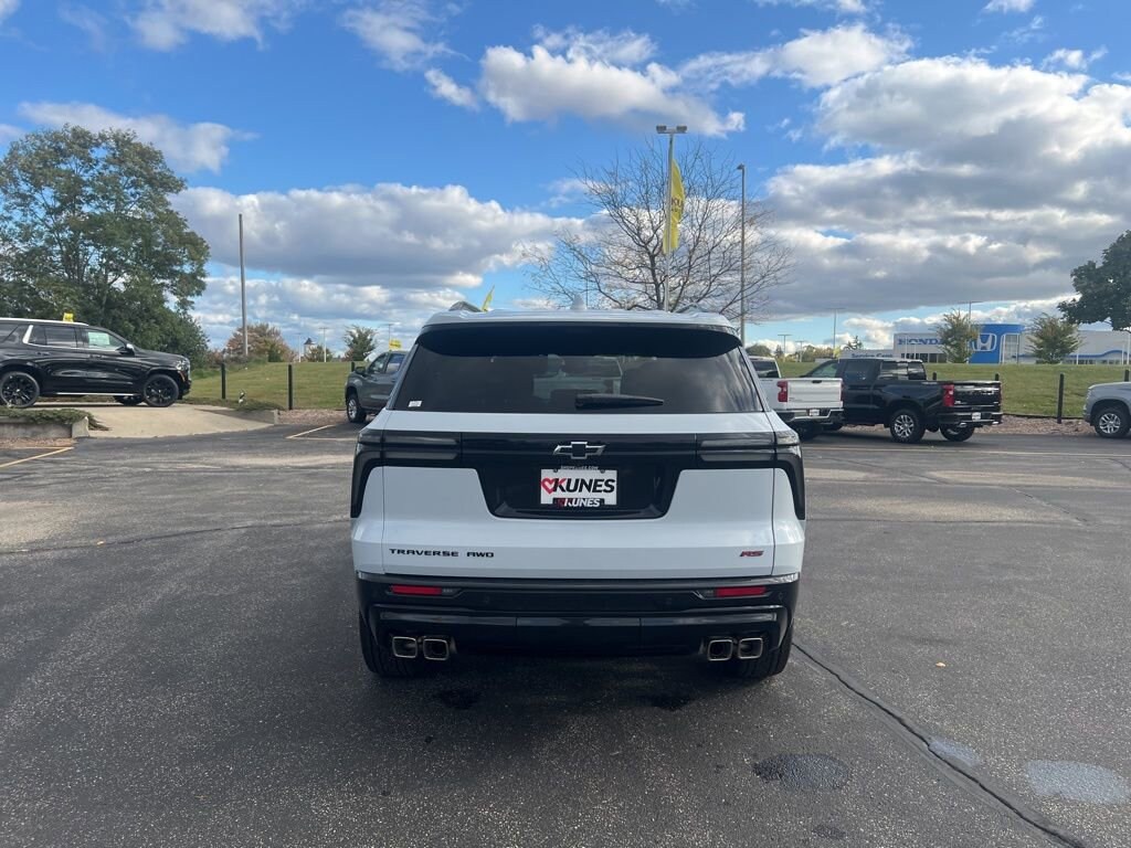 New 2026 Chevrolet Traverse RS SUV