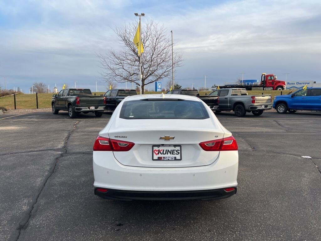 Used 2024 Chevrolet Malibu 1LT Car