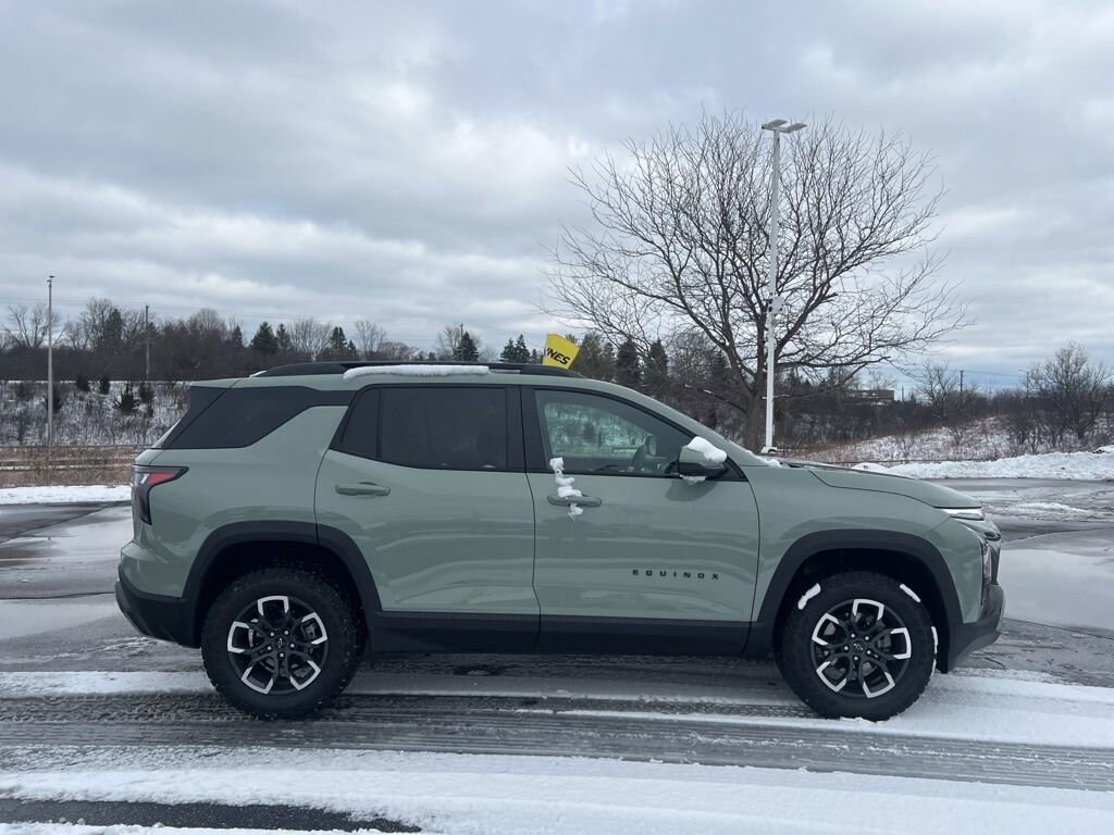 Used 2025 Chevrolet Equinox Activ SUV
