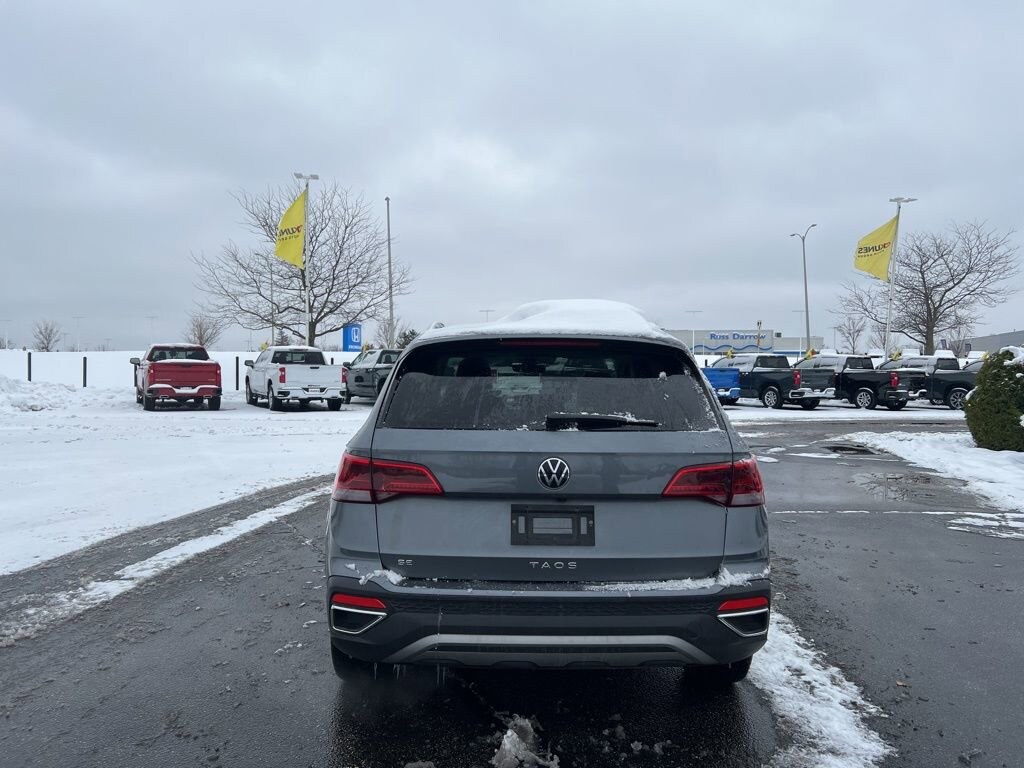 Used 2024 Volkswagen Taos SE