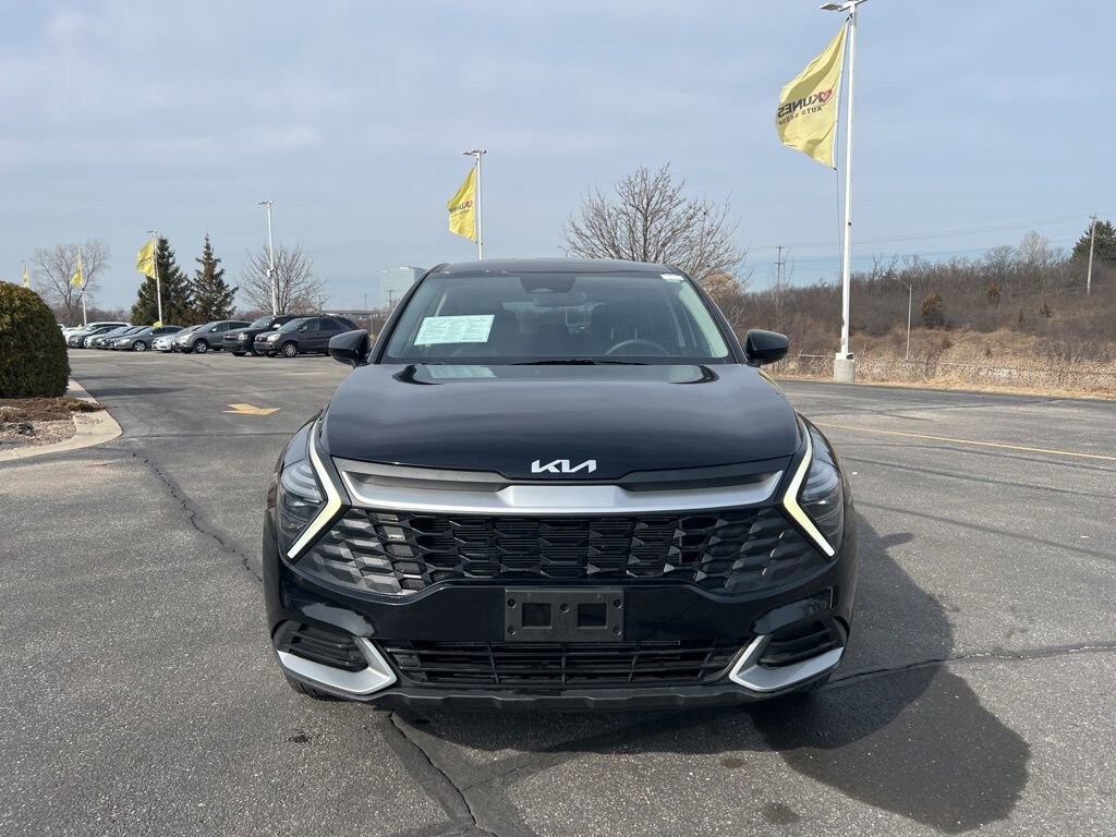 Used 2025 Kia Sportage LX