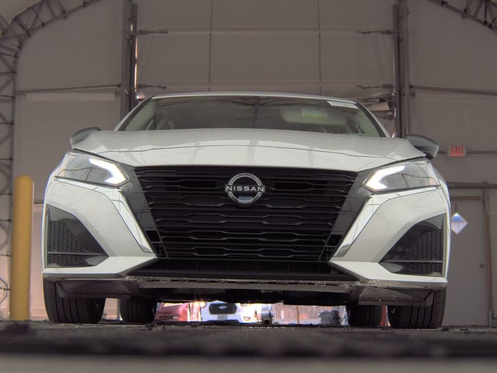 Used 2024 Nissan Altima 2.5 SV