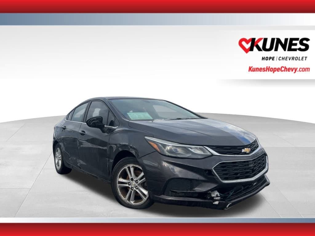 Used 2017 Chevrolet Cruze LT Car