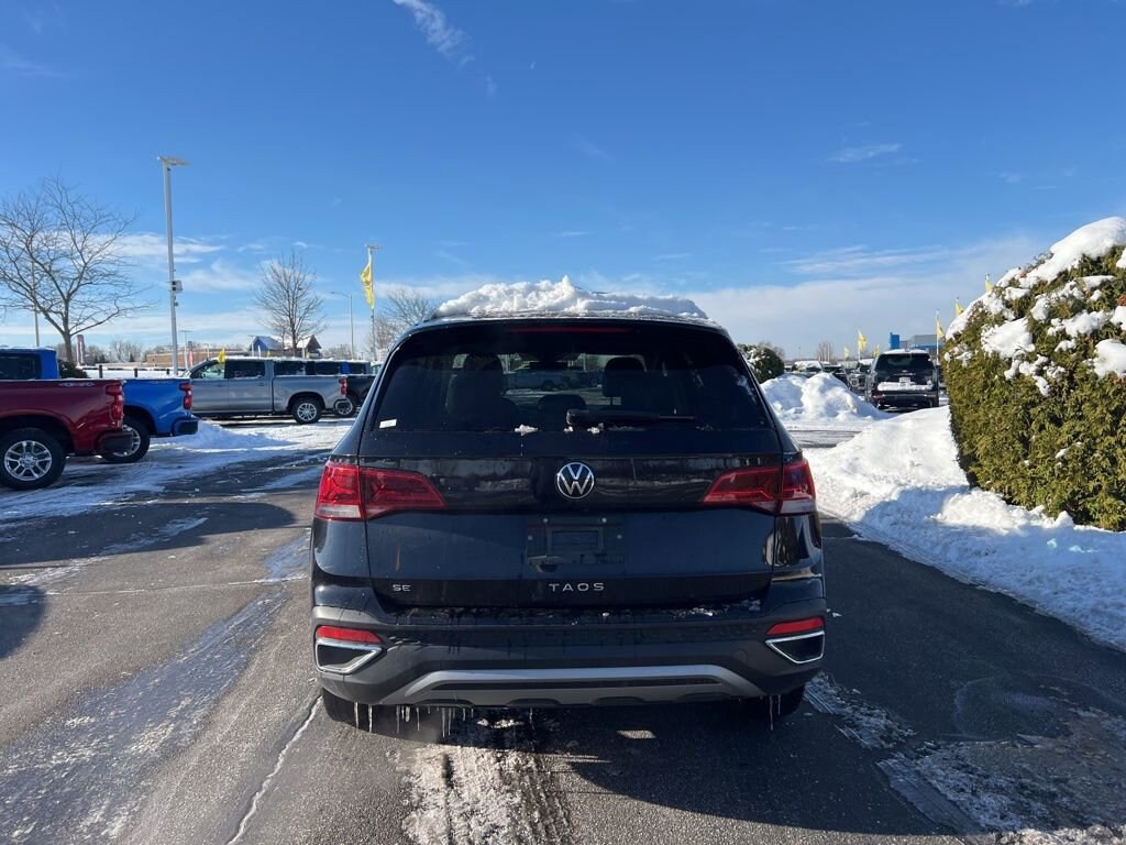 Used 2024 Volkswagen Taos SE