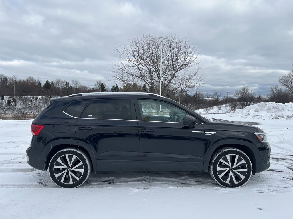 Used 2024 Volkswagen Taos SE