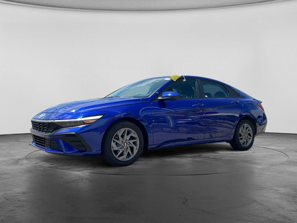Used 2024 Hyundai Elantra SEL