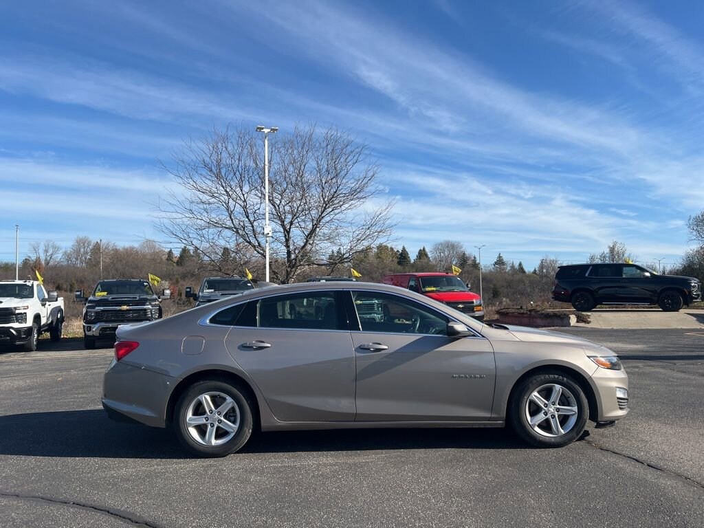 Used 2024 Chevrolet Malibu 1LT Car