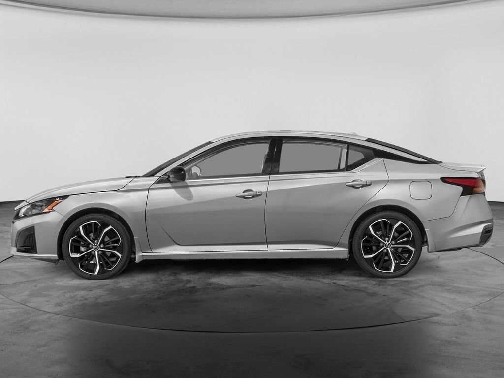 Used 2023 Nissan Altima 2.5 SR