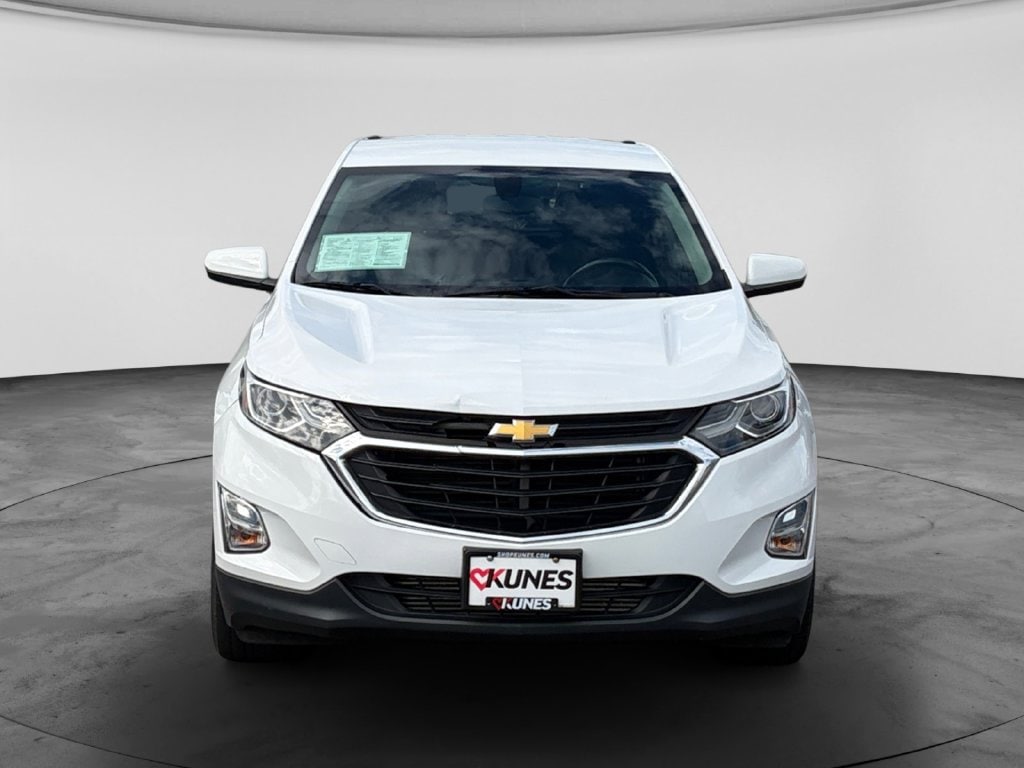 Used 2018 Chevrolet Equinox LT with VIN 2GNAXJEV0J6304388 for sale in Milwaukee, WI