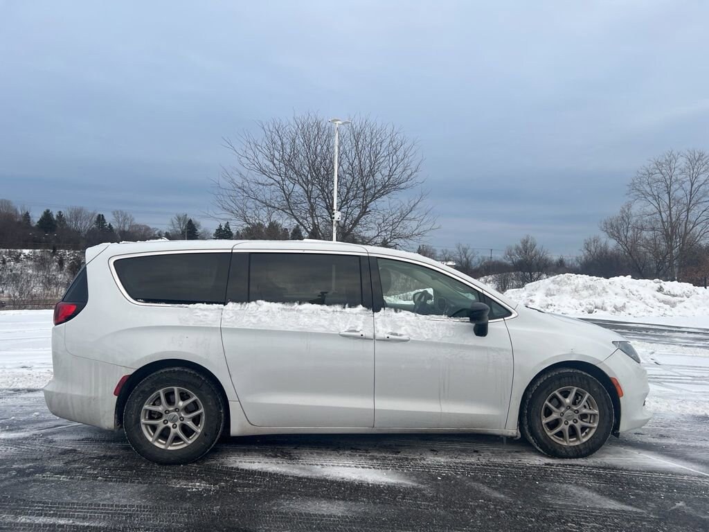 Used 2024 Chrysler Voyager LX
