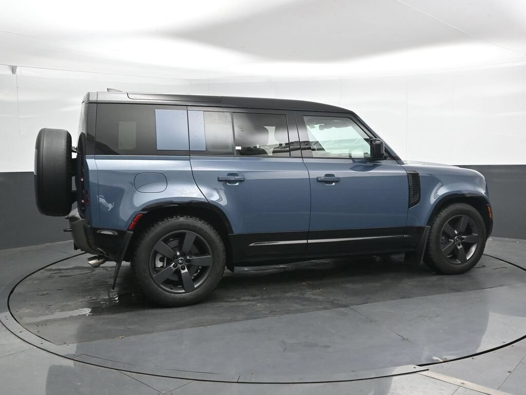 Used 2025 Land Rover Defender X-Dynamic SE