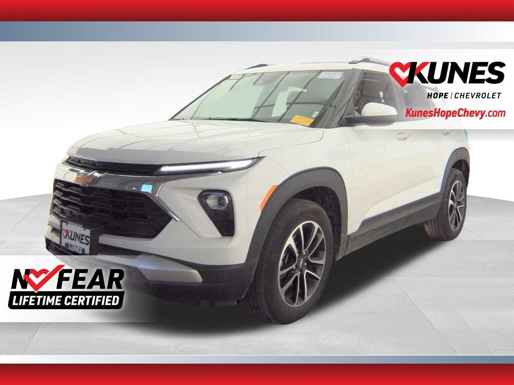 Used 2025 Chevrolet Trailblazer LT SUV