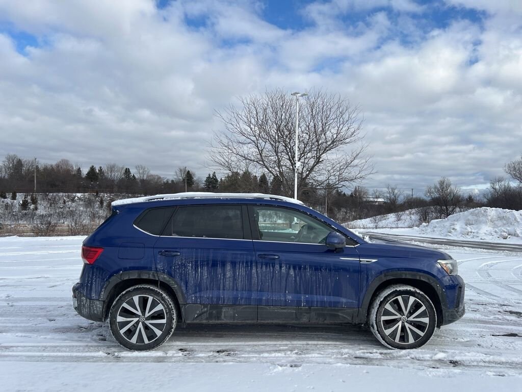 Used 2024 Volkswagen Taos SE