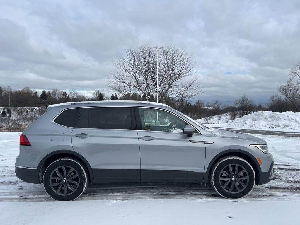Used 2023 Volkswagen Tiguan SE