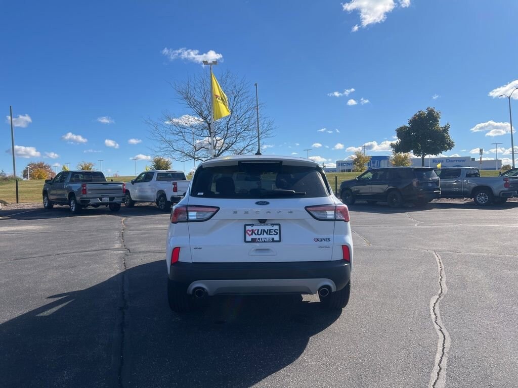 Used 2022 Ford Escape SE SUV