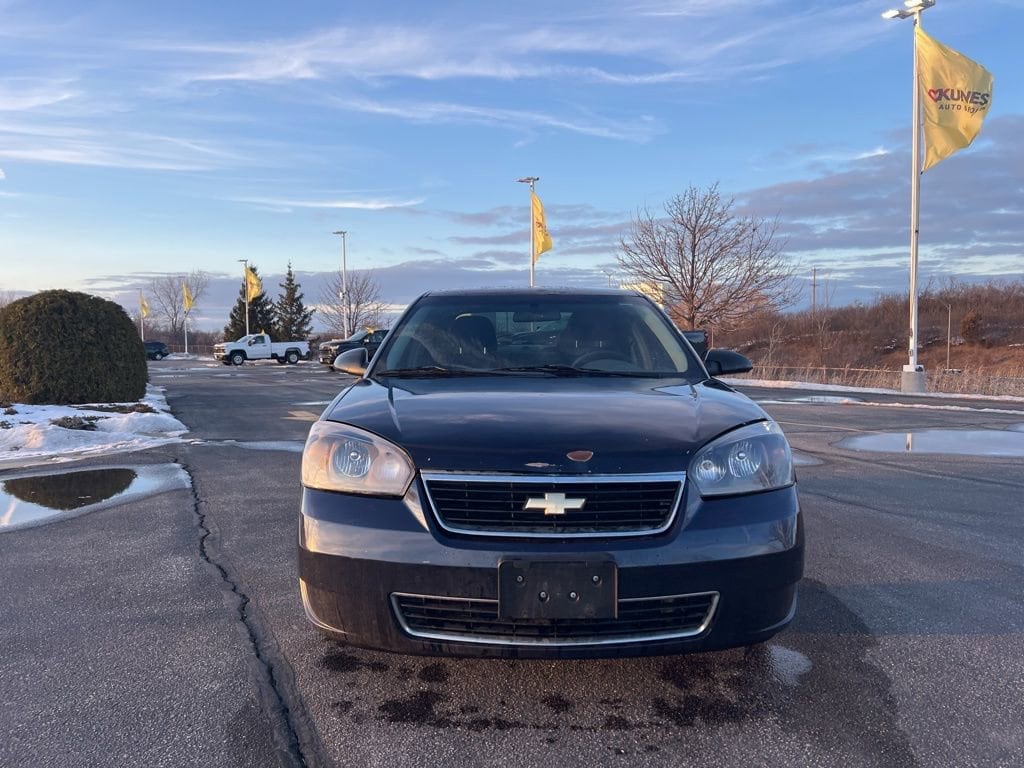 Used 2006 Chevrolet Malibu LS with VIN 1G1ZS51836F221481 for sale in Milwaukee, WI