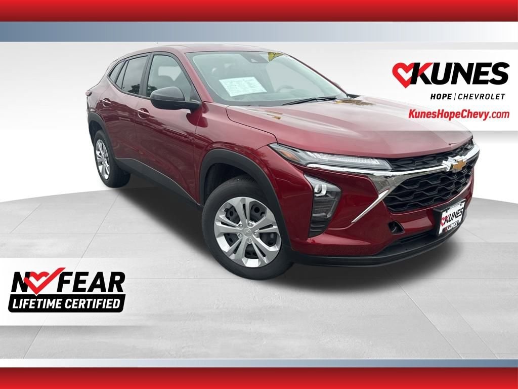 2025 Chevrolet Trax LS