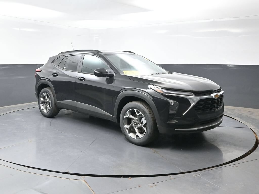 New 2026 Chevrolet Trax LT SUV