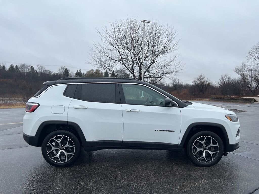 Used 2025 Jeep Compass Limited