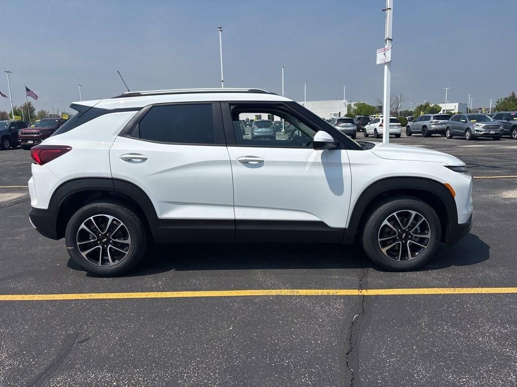 New 2025 Chevrolet Trailblazer LT SUV