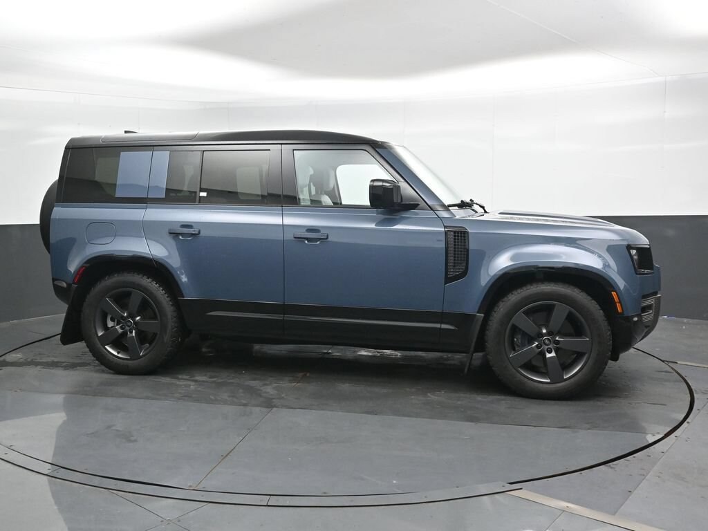 Used 2025 Land Rover Defender X-Dynamic SE